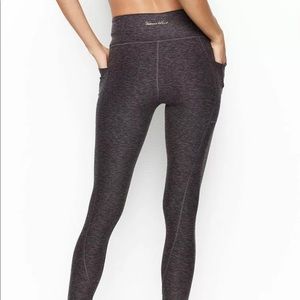 Victorias Secret Incredible Leggings XS